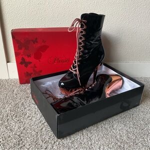 Used Pleaser Delight 6 Inch Heel Platform Shoes - Black Patent/Rose Gold Chrome